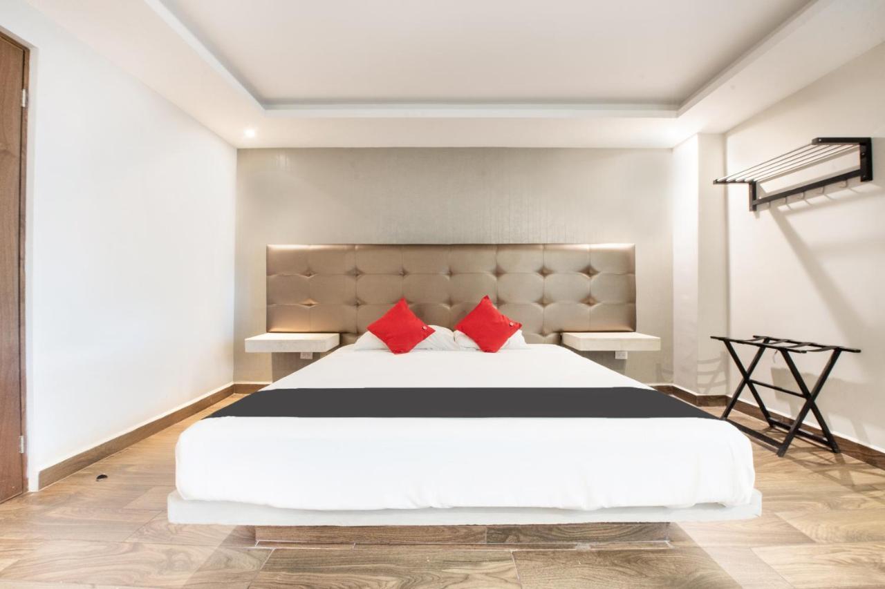 Hotel 202 Monterrey Eksteriør billede